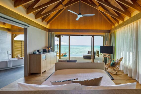 Emerald Faarufushi Resort & Spa 5*