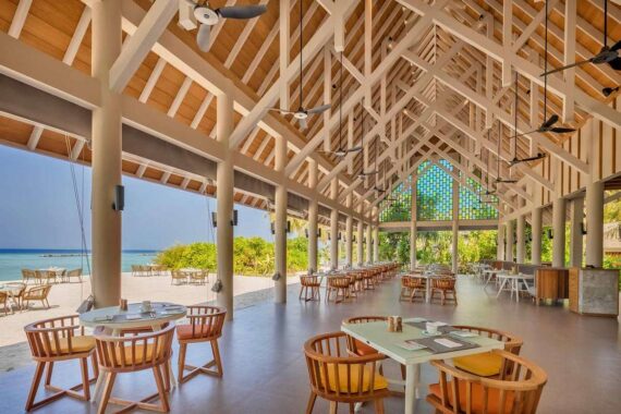 Emerald Faarufushi Resort & Spa 5*