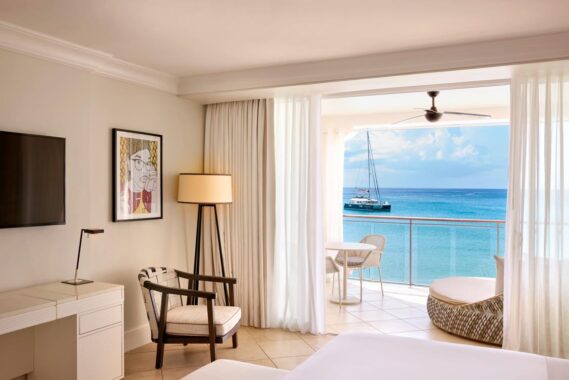 Fairmont Royal Pavilion 5*