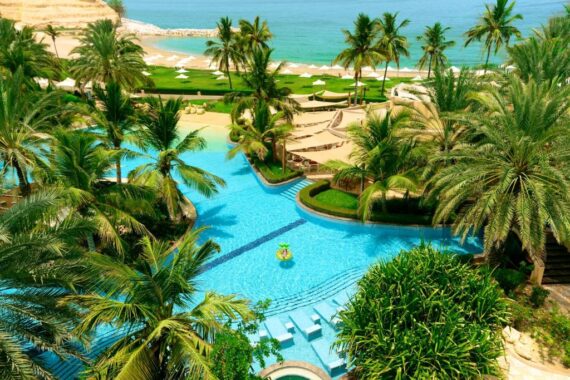 DoubleTree by Hilton Muscat Al Waha 5*