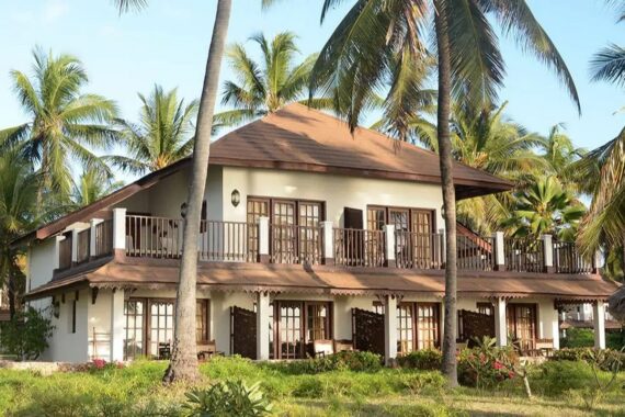 Breezes Beach Club 5*