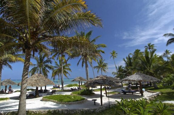 Breezes Beach Club 5*