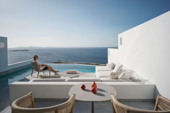 Deos Mykonos 5*