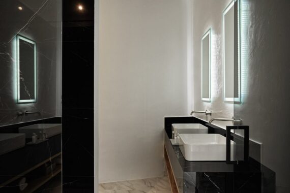 Kouros Hotel And Suites 5*