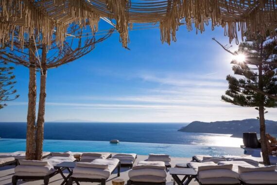 Myconian Utopia Relais & Chateaux Resort 5*