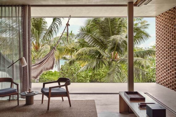 Patina Maldives 5*
