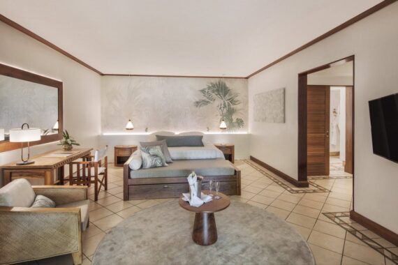 Paradis Beachcomber Golf Resort & Spa 5*