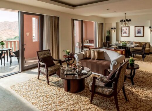 Shangri-La Al Husn 5*