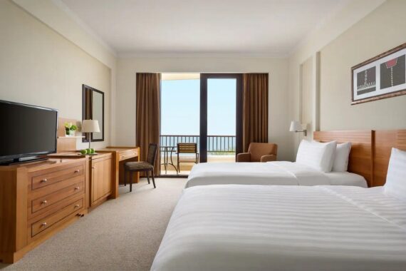 Hilton Muscat Al Bandar 5*