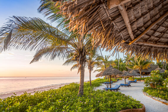 Breezes Beach Club 5*