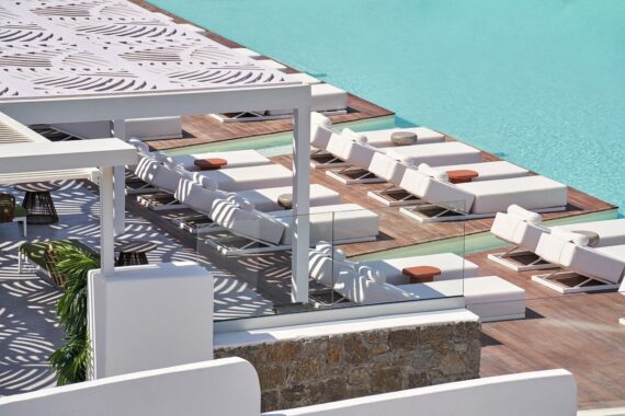 Kouros Hotel And Suites 5*