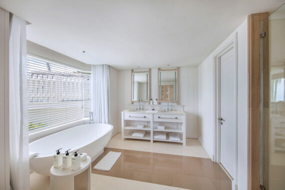 LUX* Belle Mare 5*