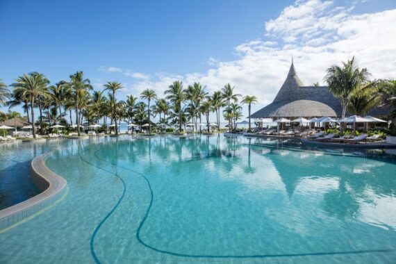 LUX* Belle Mare 5*