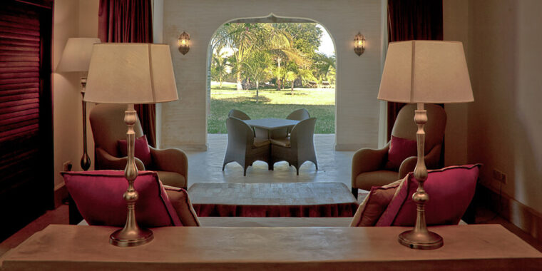Swahili Beach Resort 5*